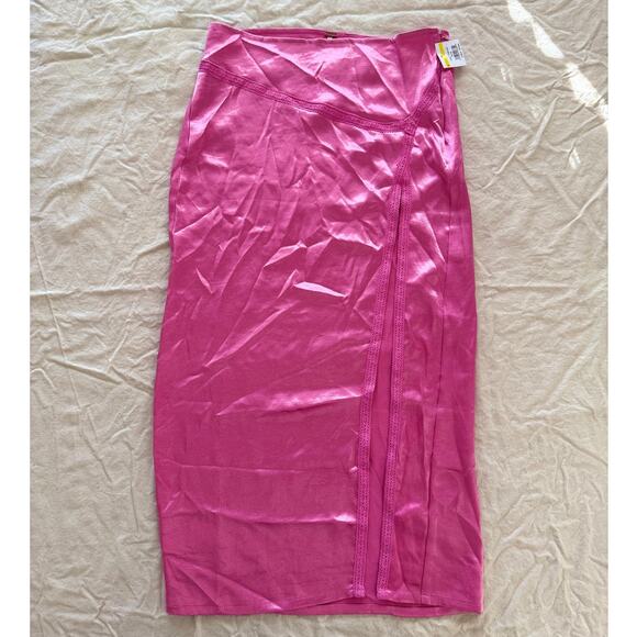 Free People NWT with flaw | Aurora pink satin Dakota midi skirt | size 4 - Picture 2 of 8